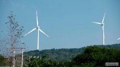 安热沙×LABUBU百年专业品牌借IP赢得年轻主